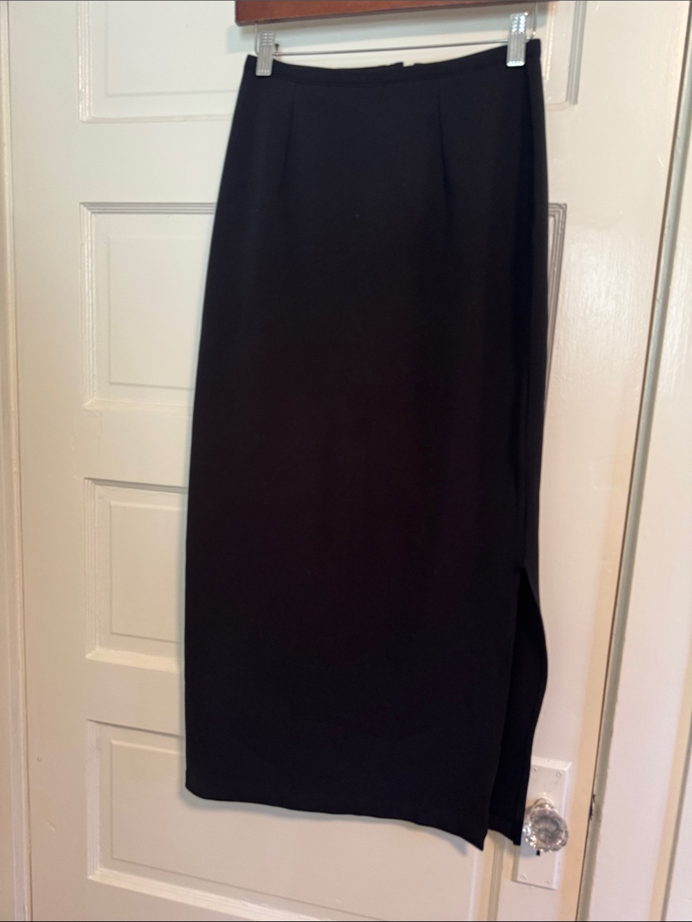 Elegant Black Maxi Skirt with Side Slit